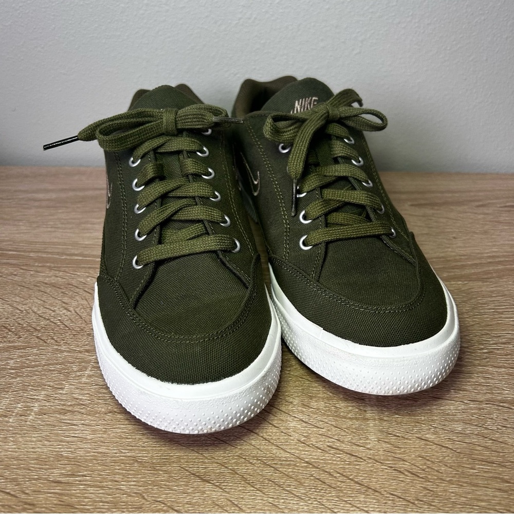 Nike Forest Green Canvas Sneakers Men’s 8 DQ8568-300